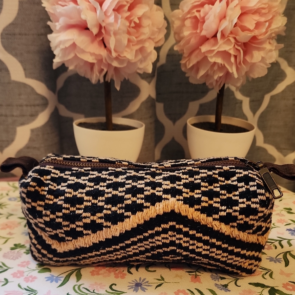 JADEtribe Make UP Bag